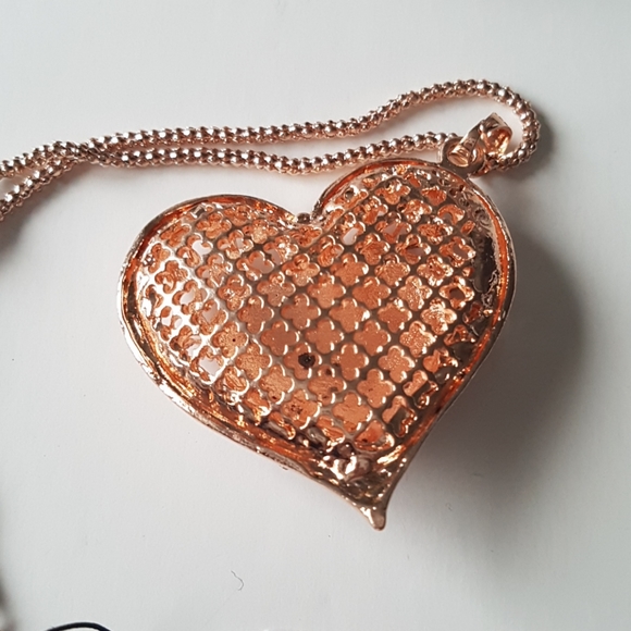 Betsey Johnson Style Necklace Heart Crystal Pendant - Picture 5 of 10
